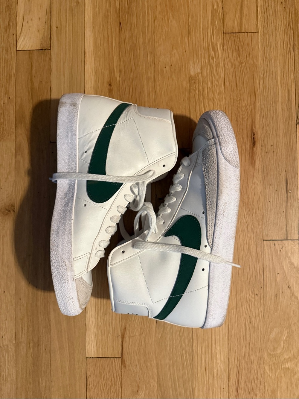 Nike White/green blazer hi top mid 77